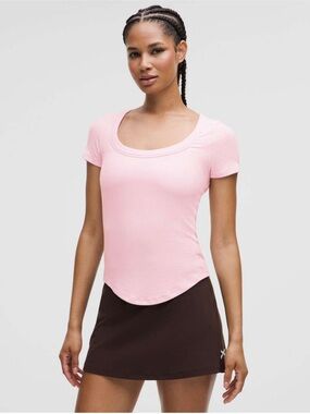 Lululemon Hold Tight Scoop-Neck Short-Sleeve Shirt
Pink Organza size 2/ NWT